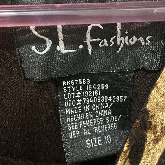 Dress - Picture 2 of 3